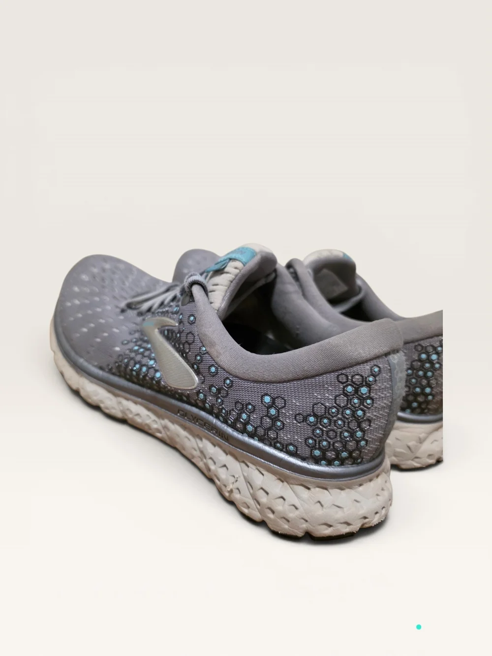 Brooks Glycerin 17 Gray Teal Running Shoes Sneakers Womens Size 9.5 B